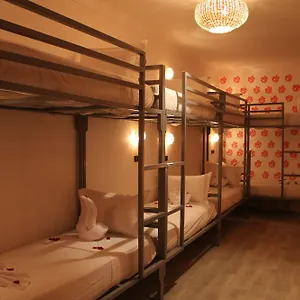 corner-hostel-marrakech.marrakeshhotelsmorocco.com/