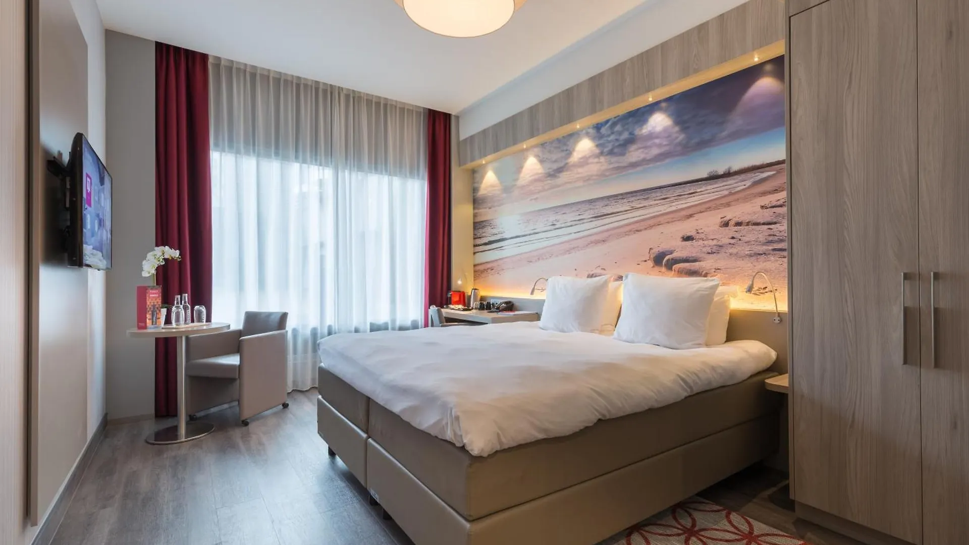 Ramada The Hague Scheveningen Hotel