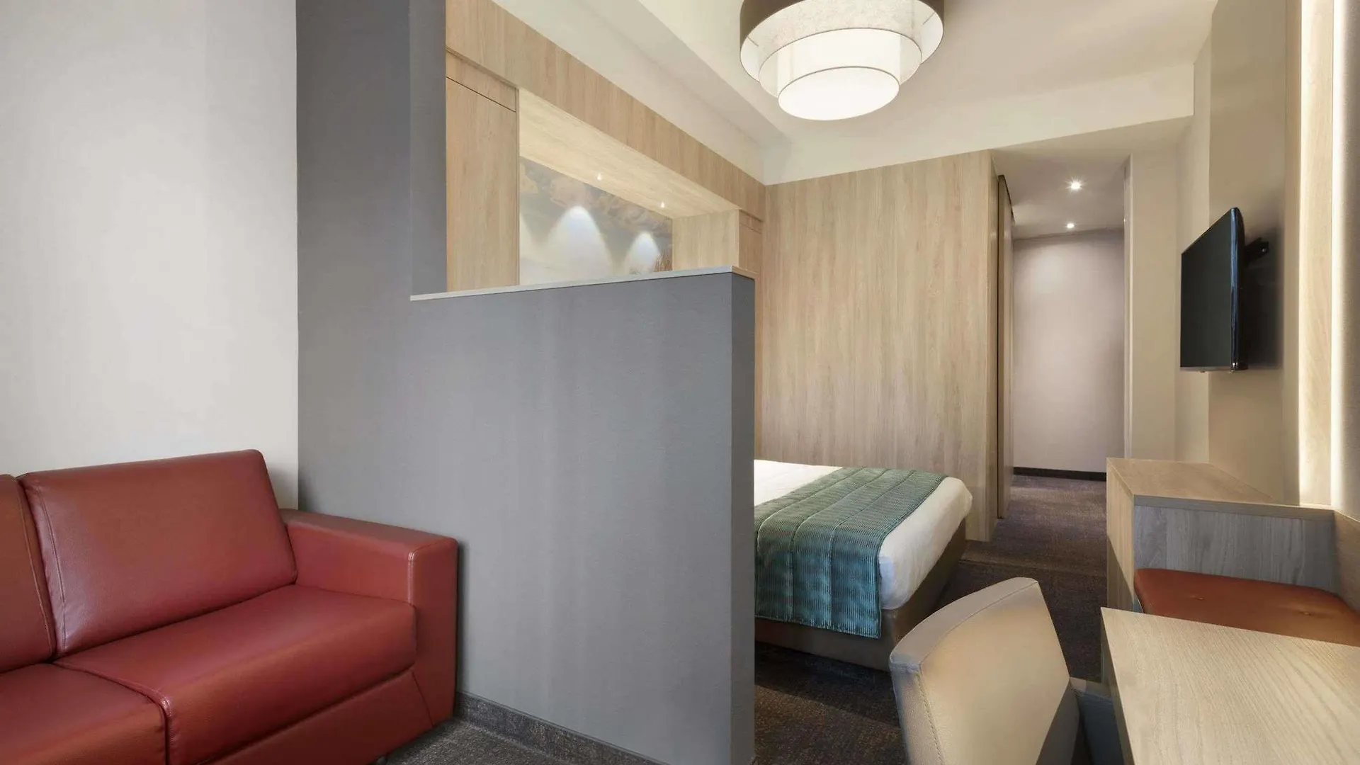 Ramada The Hague Scheveningen Hotel